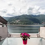 Vista Lago Como Con Terrazza *