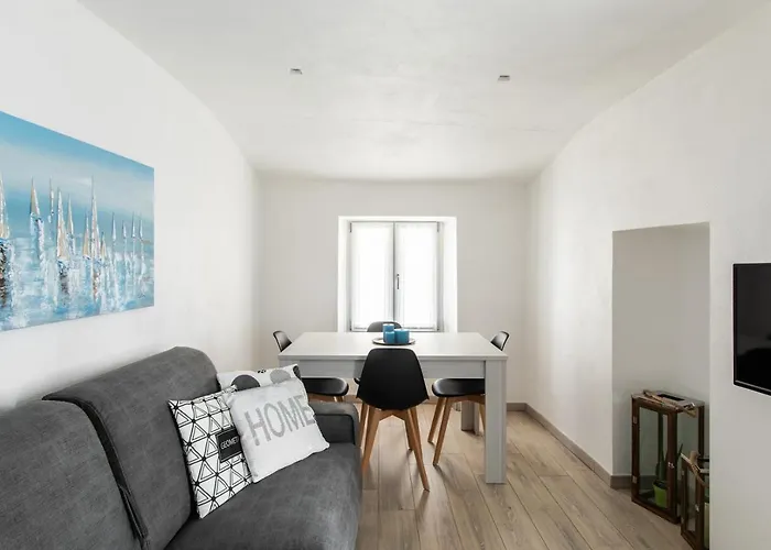 La Terrazza Sul Di Con Garage Apartament *
