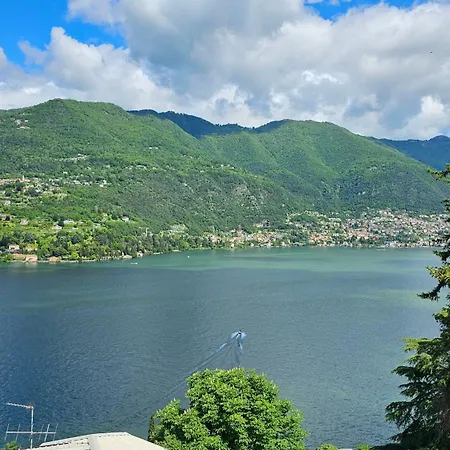 Vista Con Terrazza