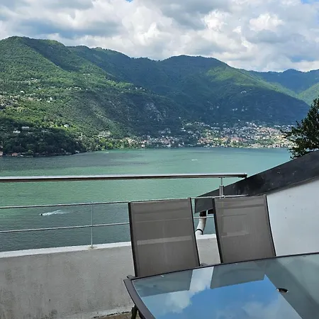 La Terrazza Sul Di Con Garage ブレーヴィオ