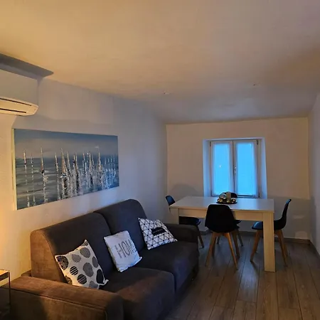 La Terrazza Sul Di Con Garage アパート