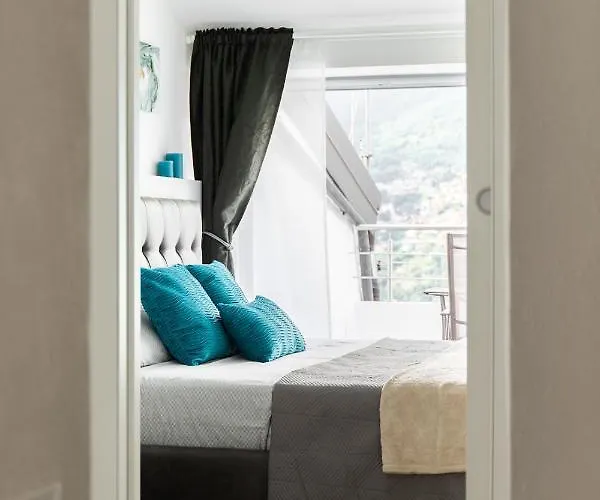 La Terrazza Sul Di Con Garage