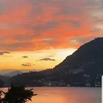 Vista Lago Como Con Terrazza Lejlighed